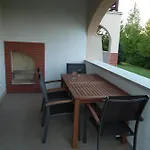Lägenhet Modor